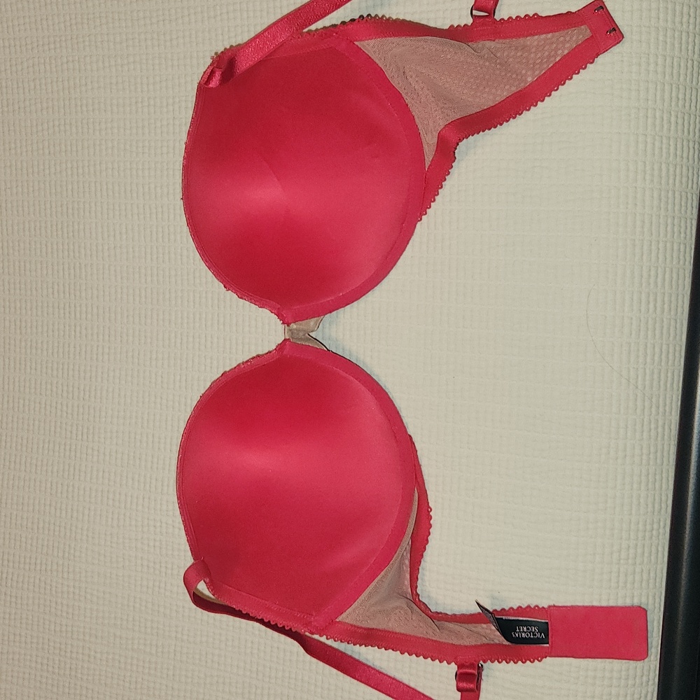 Victoria's Secret Very Sexy push-up bra, 36DDD, red - Picture 4 of 6